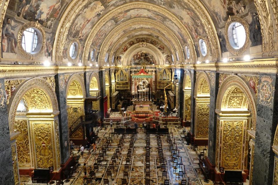 Katedrála St.John-neznám skvostnější výzdobu kostela, než je tato ... jo, a mají tam jeden obraz od Caravagia, úděsné Stětí Jana Křtitele