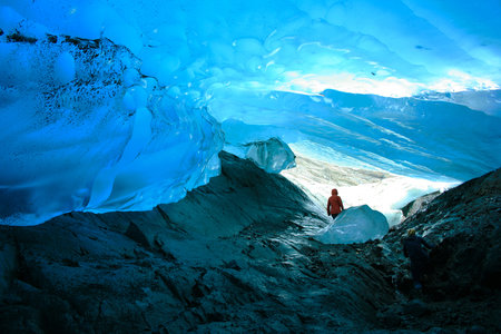 ledovcové jeskyně Aljaška