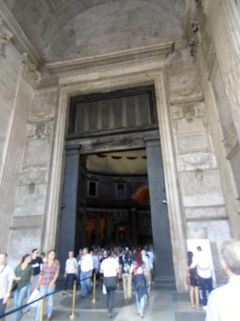 vstup do Pantheonu