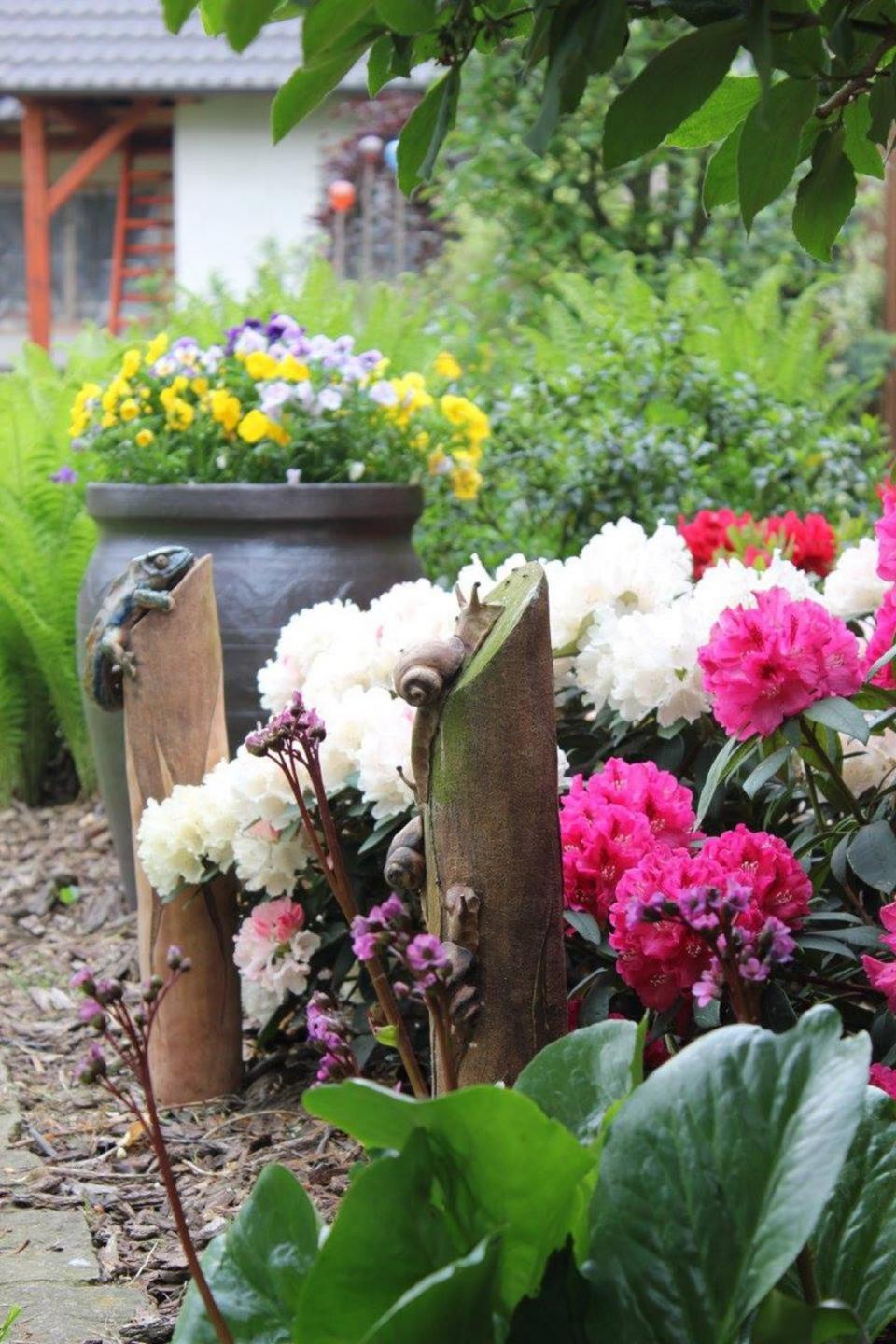 - střípky ze zahrádky, LÁSKA ke keramice a k pečení perníků.