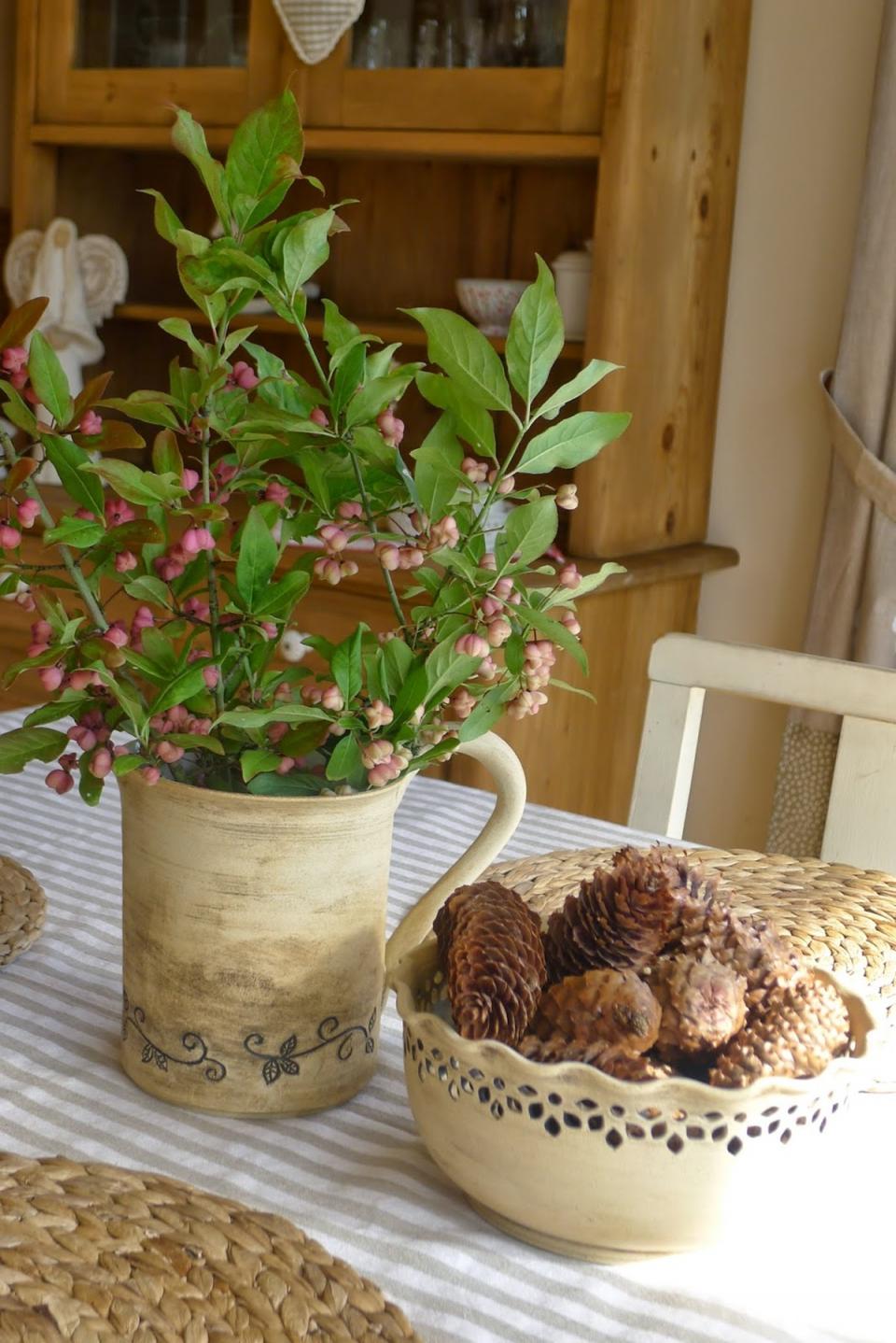 - střípky ze zahrádky, LÁSKA ke keramice a k pečení perníků.