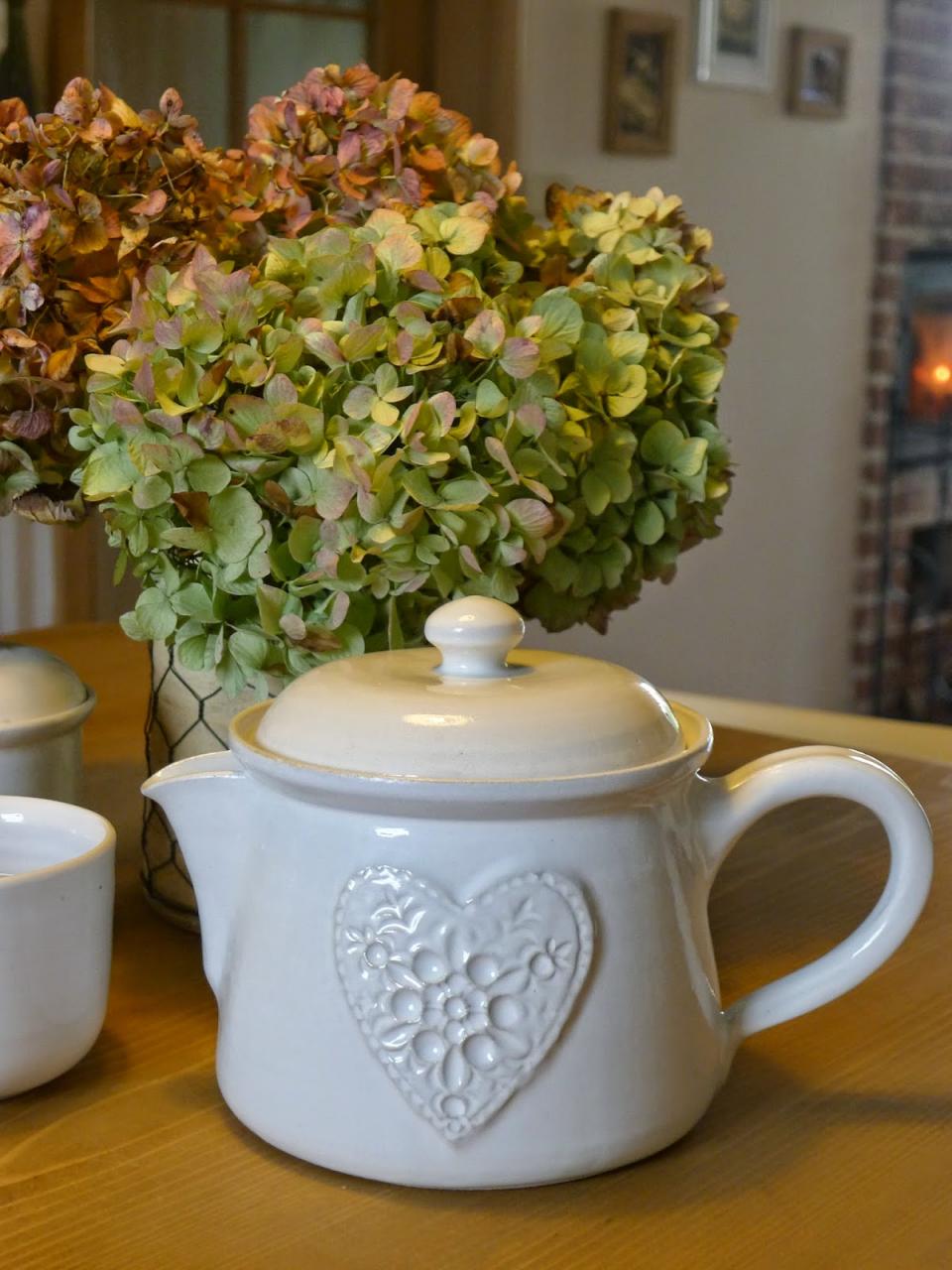 - střípky ze zahrádky, LÁSKA ke keramice a k pečení perníků.