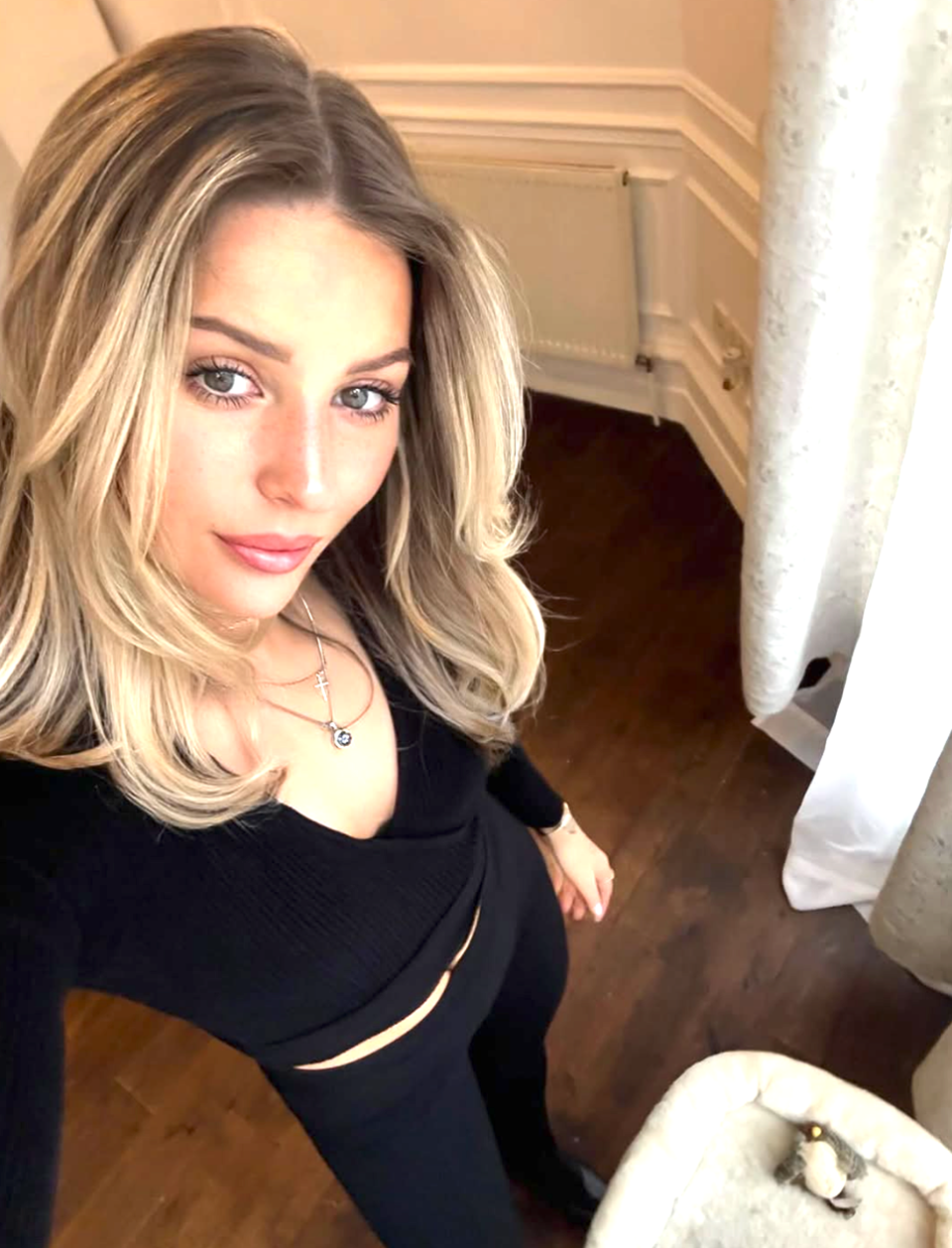 Dcera, žijící v Londýně.