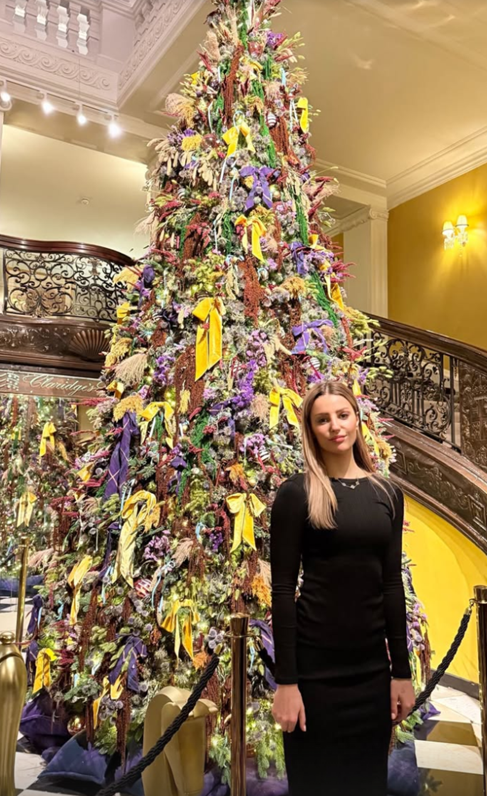 Dcera, žijící v Londýně.