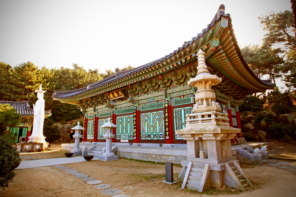 South-Korea-Buddhist