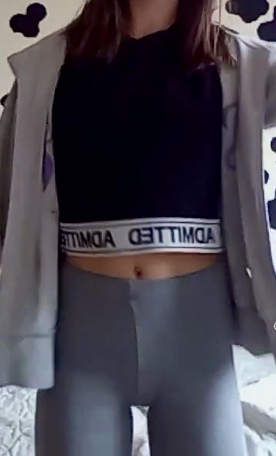 🥰🤫