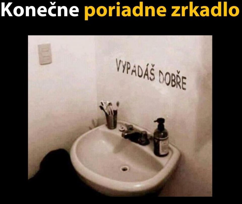 Slon v porcelánu