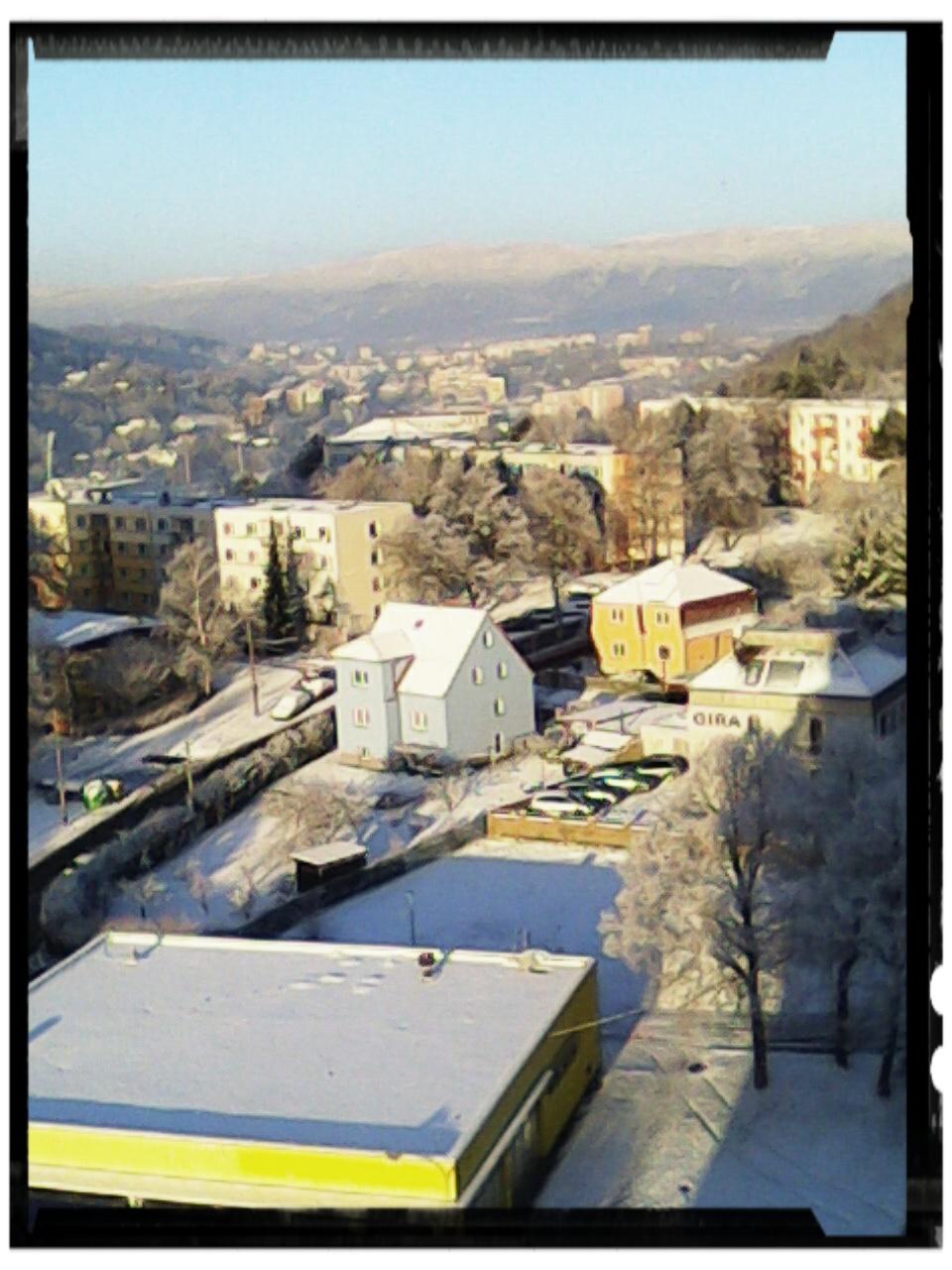 pohled z našeho bytu....