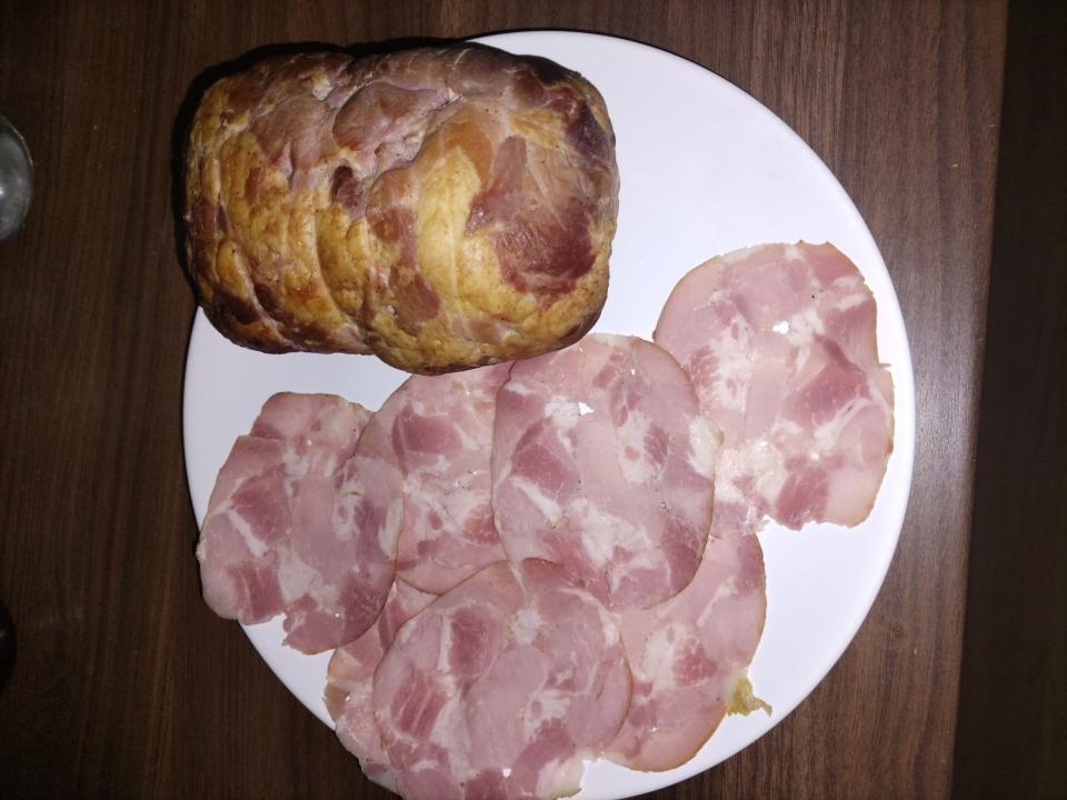 domácí pokus o šunku a salám