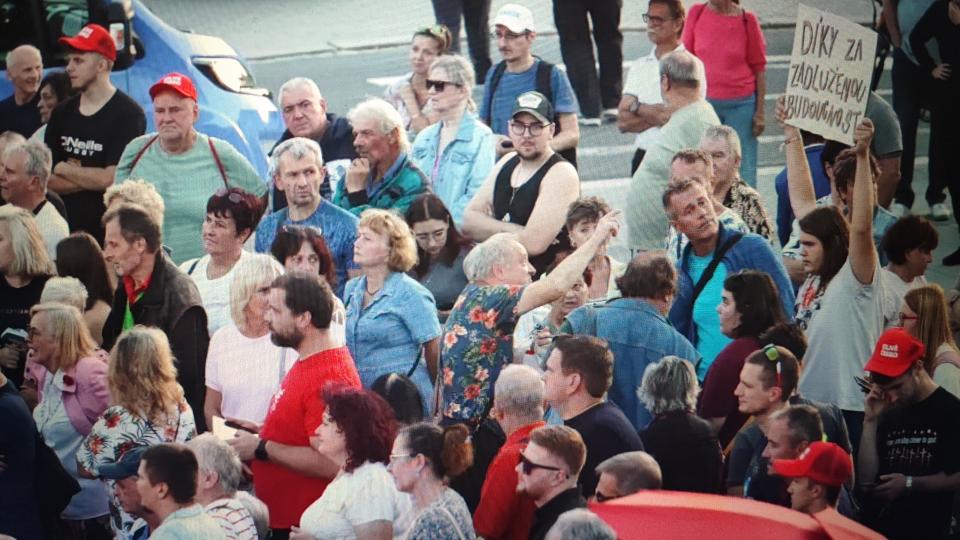 budou volby 2025..  9m -19.  /   hlava..22..