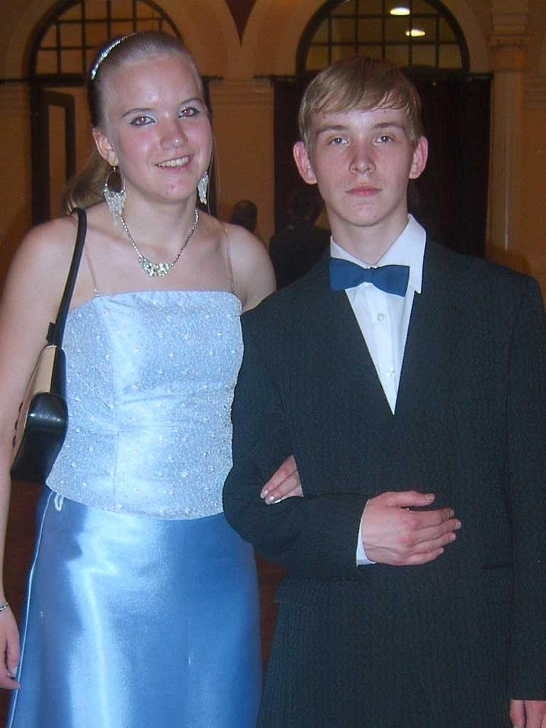 děti a jejich prvni tanečn