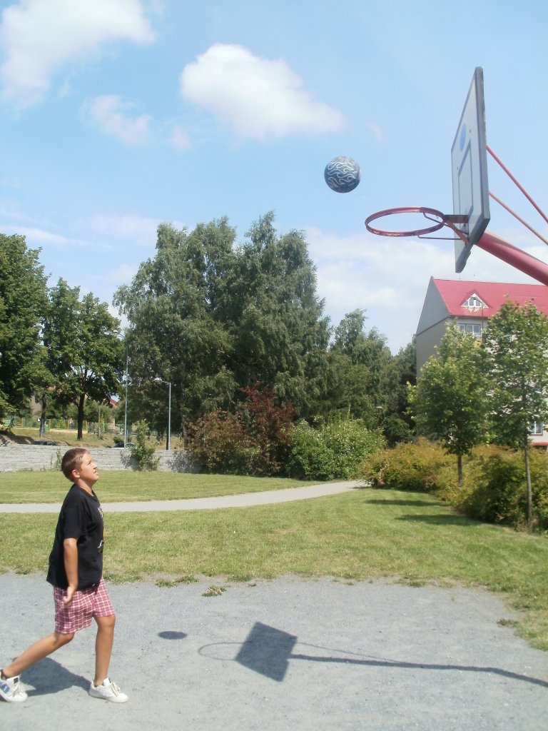 konečně léto