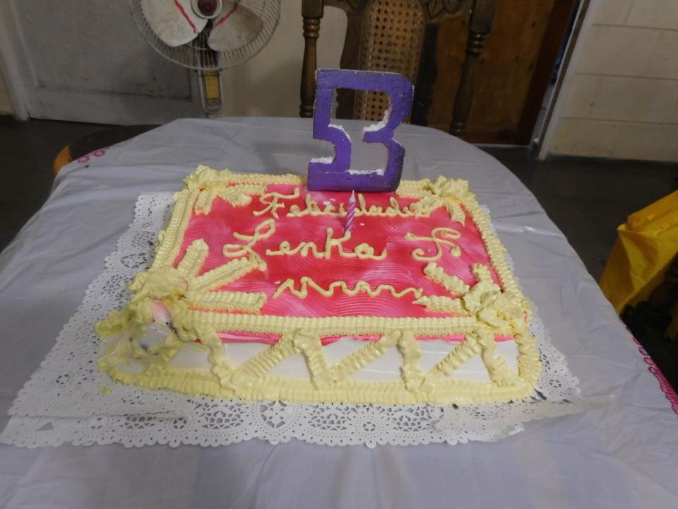 krásny velky narozeninovy dort
