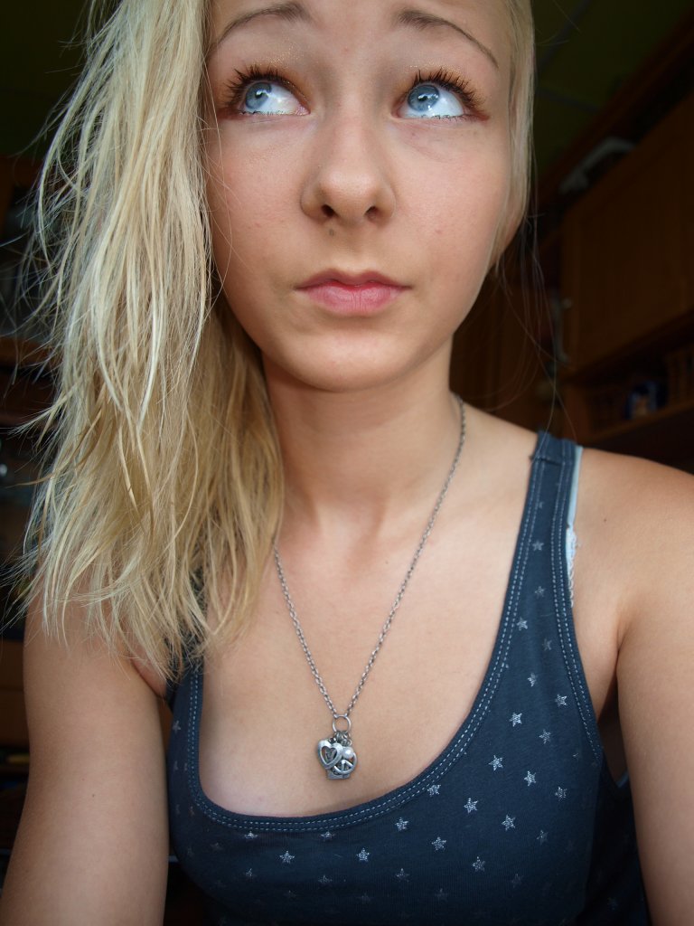 MOJE MLADŠÍ ZLATÍČKO.. ;o*