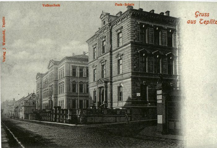 Neveřejné