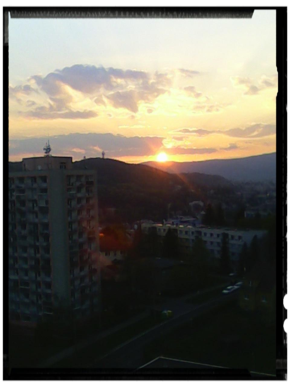 pohledy od nás z věžáku,z našich oken,všemi směry....