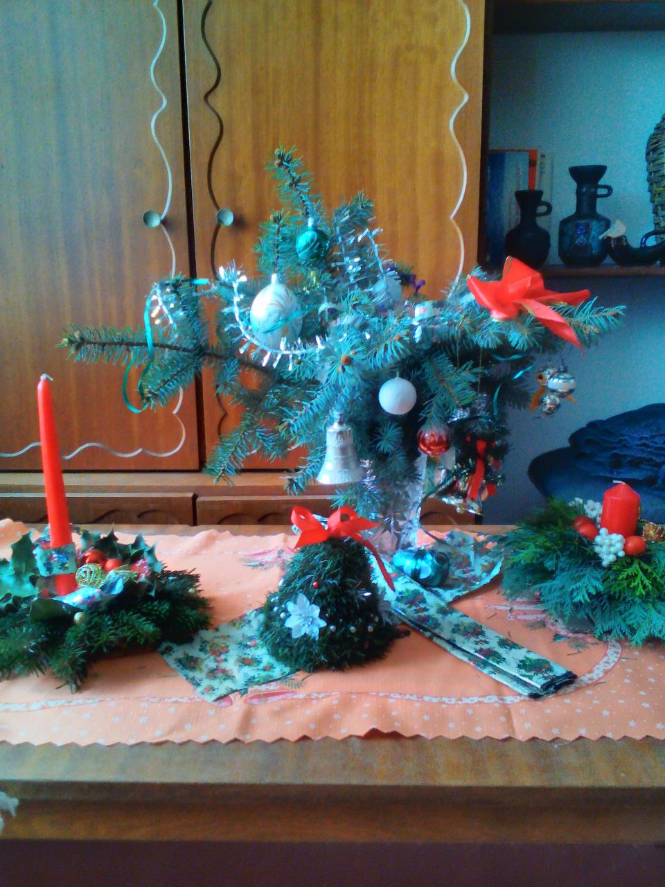 pohledy od nás z věžáku,z našich oken,všemi směry....