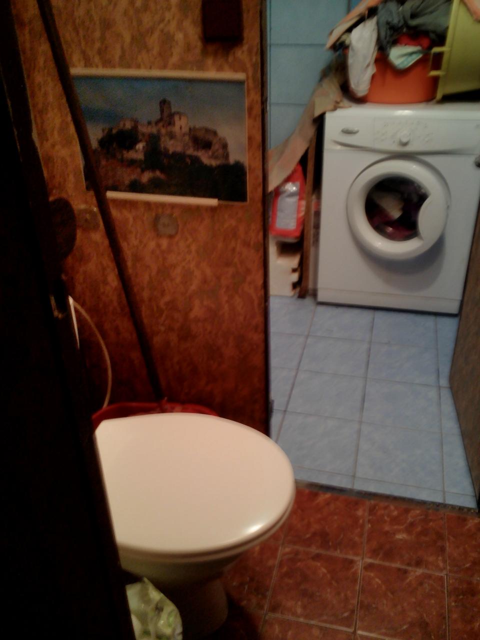 pohledy od nás z věžáku,z našich oken,všemi směry....