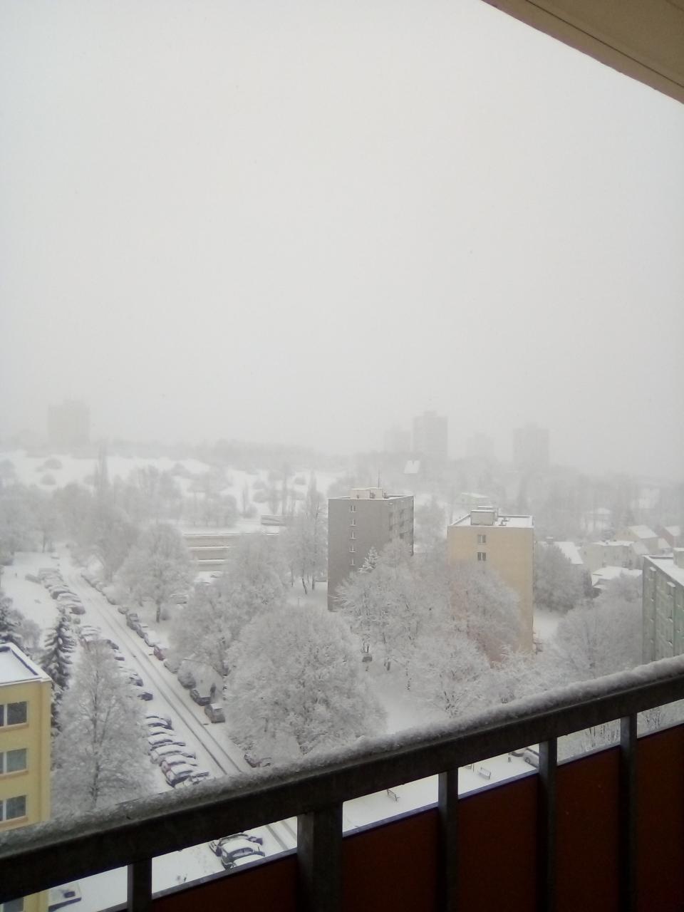 pohledy od nás z věžáku,z našich oken,všemi směry....